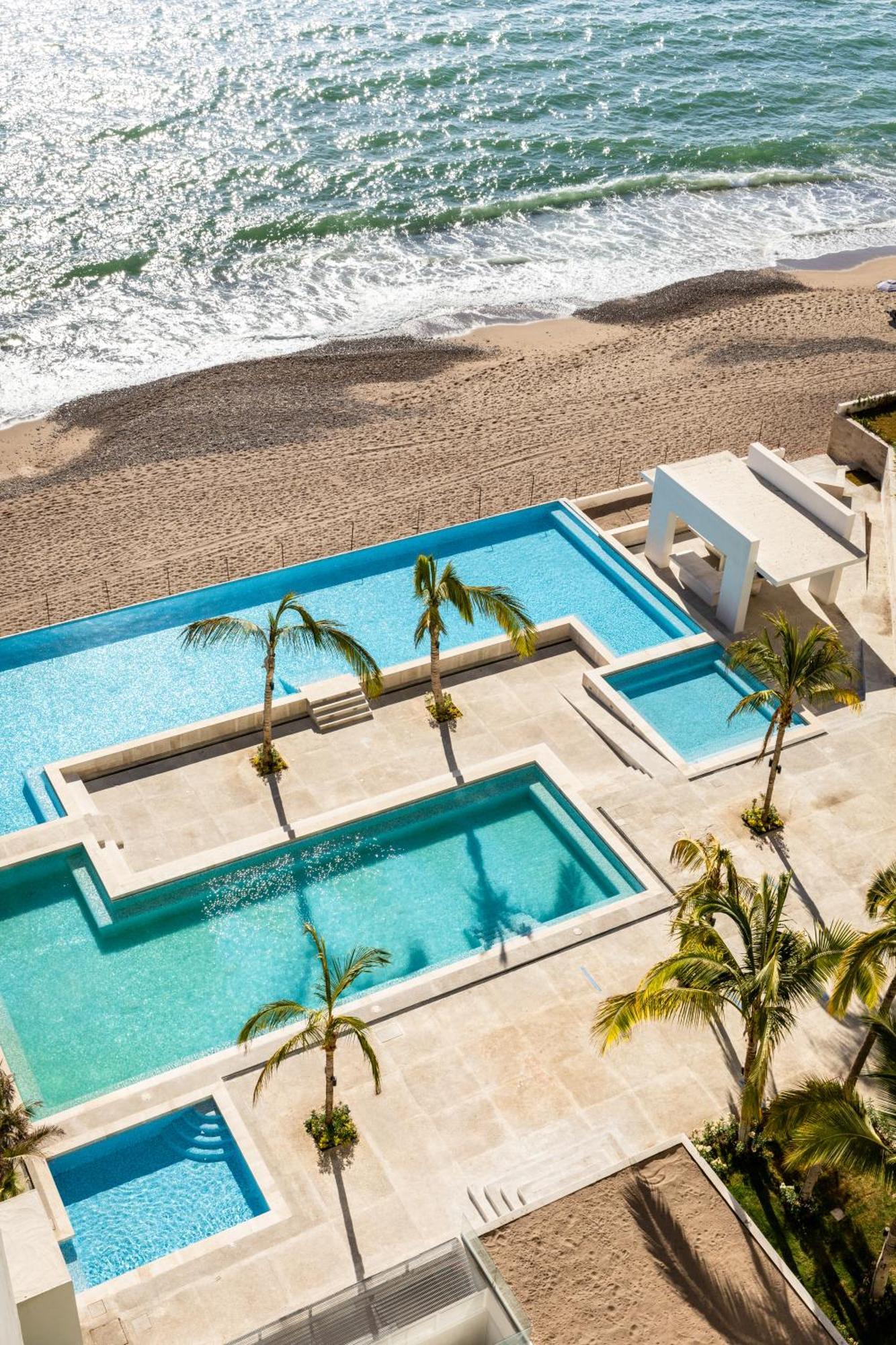 Harbor 13008A Artistic Beachfront Studio By Moikkarentals Puerto Vallarta Exteriör bild